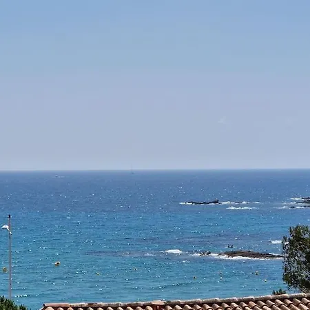 Sea View Residential Front Apartman *