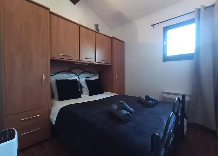 Sea View Residential Front Apartment *